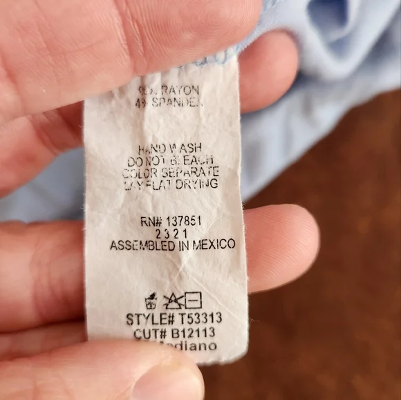 Gaze Sleeveless Peplum Tank Top - Picture 4 of 4